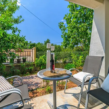 Ksenija Apartman Dramalj